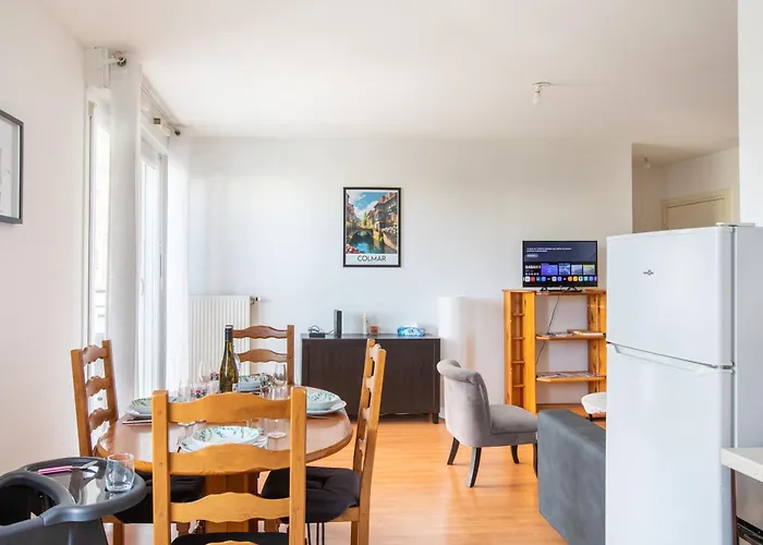 Apartment Le Colmarien Moderne - Parking Gratuit Clos - Centre